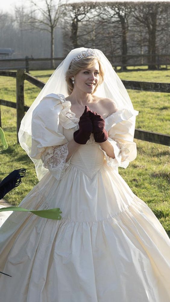 لباس عروس پرنسس‌دایانا در فیلم اسپنسر
